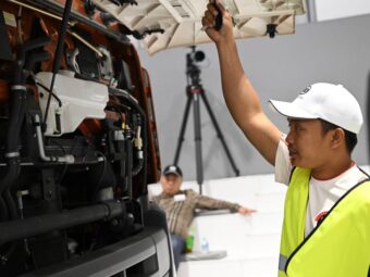 Pentingnya Inspeksi Harian Truk Sebelum Memulai Tugas Operasional