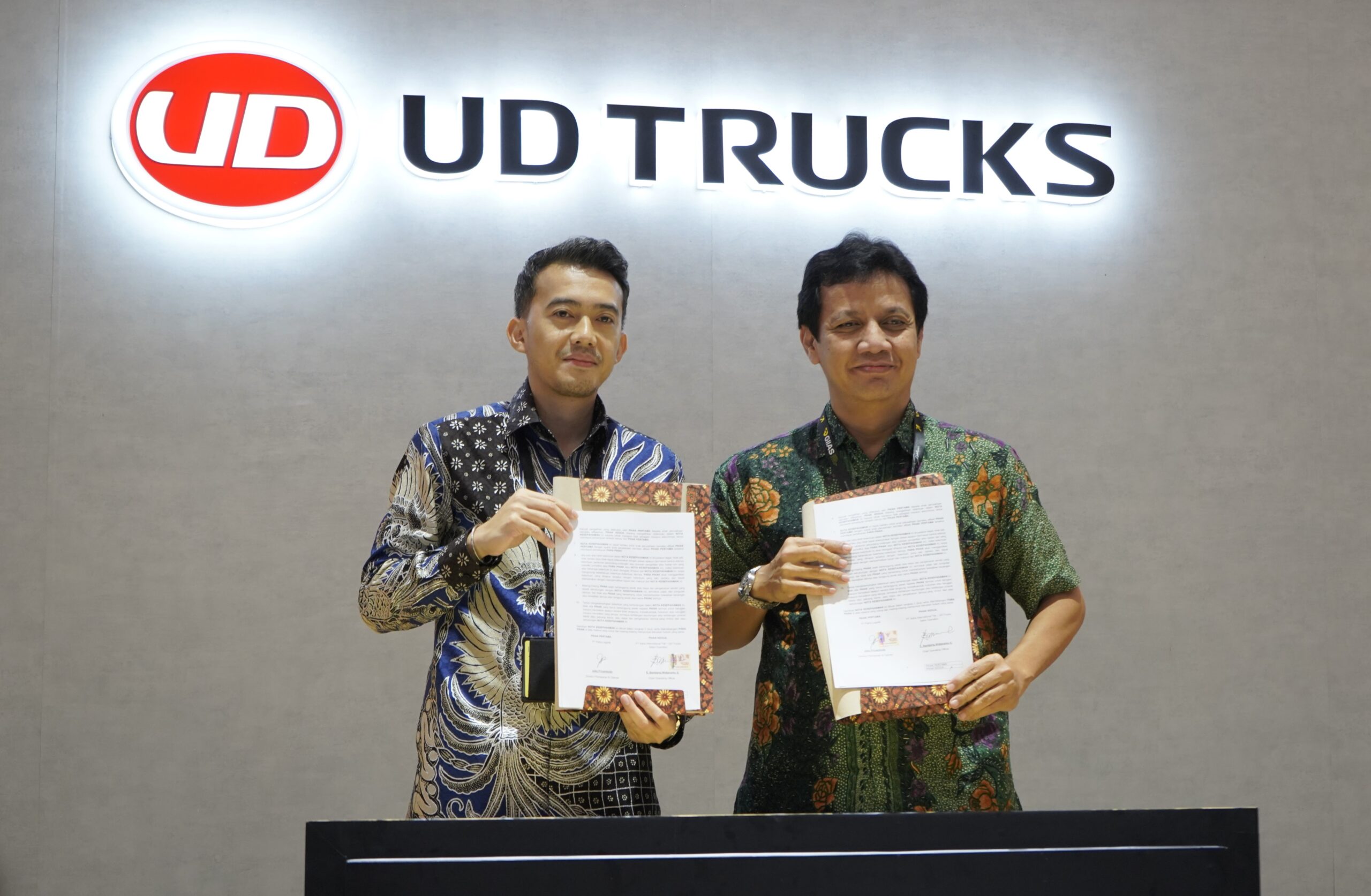 Astra UD Trucks & Patra Logistik Tandatangani MoU Pemeliharaan Armada