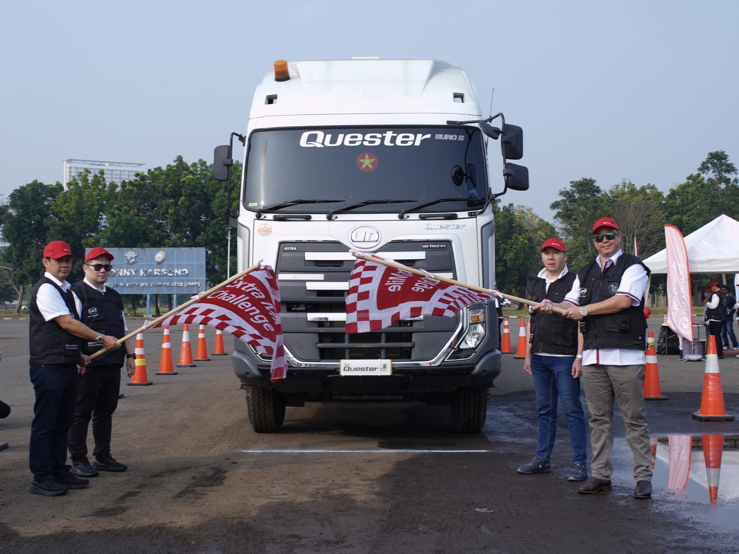 UD Trucks Indonesia Apresiasi Pengemudi Terbaik melalui Extra Mile Challenge 2026, Juara Siap Wakili Indonesia di Jepang